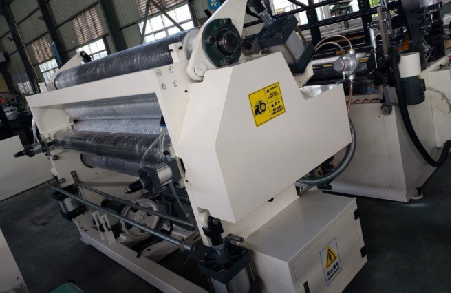 PLC Wallboard กรอกลับเครื่องทำเนื้อเยื่อห้องน้ำ 7.5KW 2 Stands 9