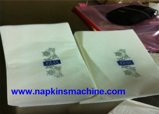 เครื่องผลิตกระดาษทิชชูสูญญากาศ 1,000 แผ่น / นาที 330 มม