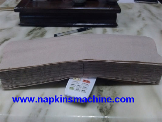 600 ชิ้น / นาที 4 พับ PLC Napkin เครื่องพับ